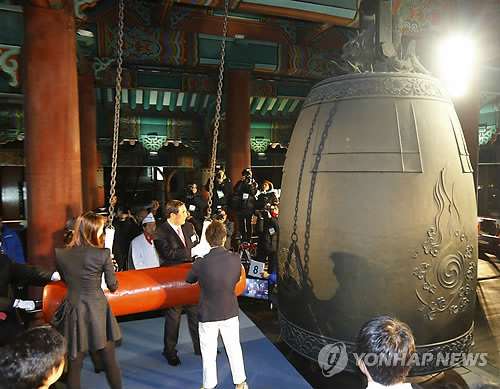 韩国新任总统朴槿惠正式上任最先盘点安保（图）