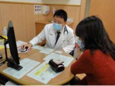 医师称很多人都感染过“接吻病毒”。图片来源:台湾“中广新闻网”