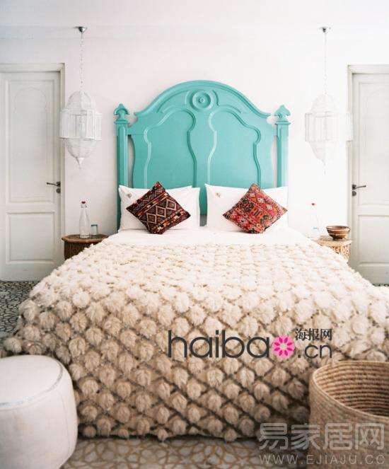 3、用漂亮的床头板来做点缀