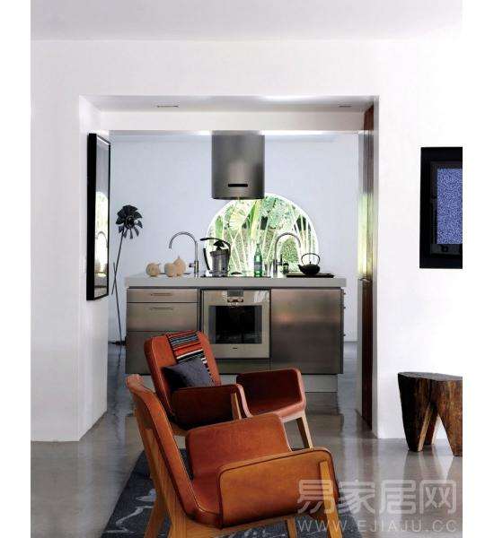 点击图片进入下一页